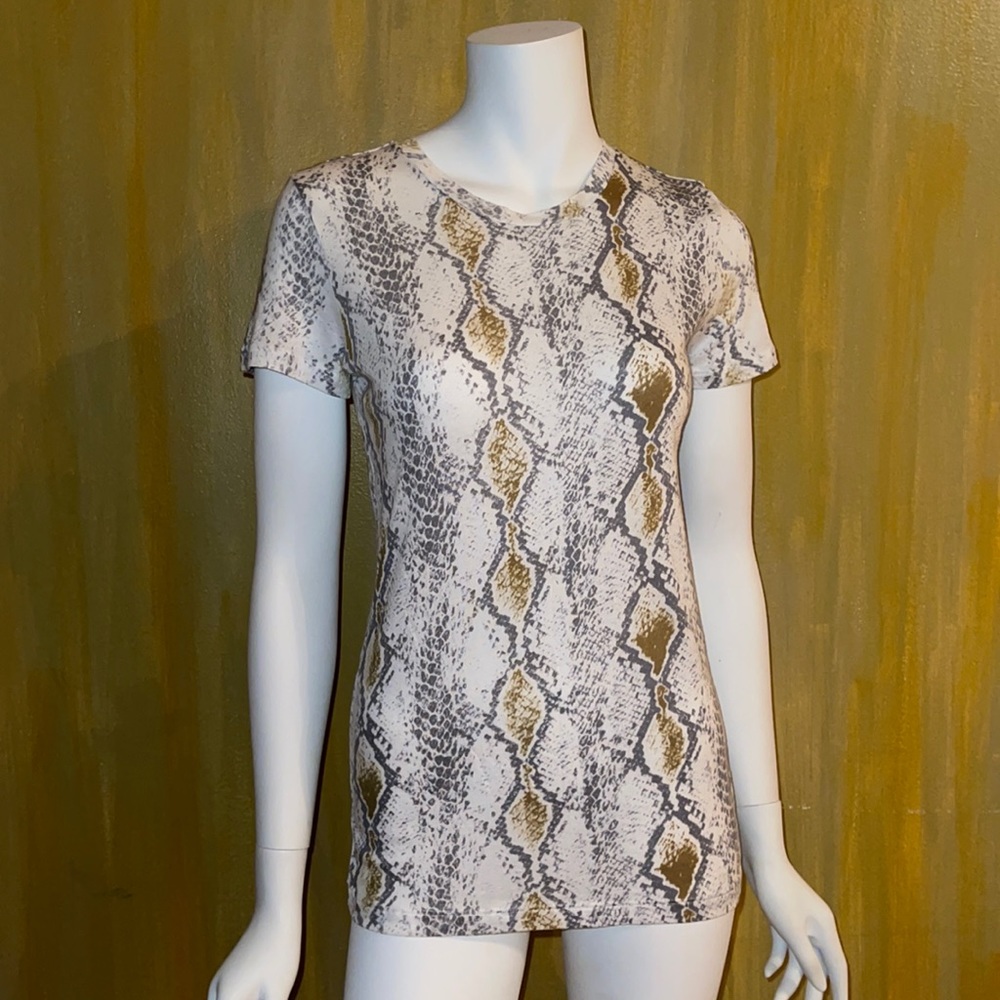 NWOT Express Essential Tee In Reptile Print S